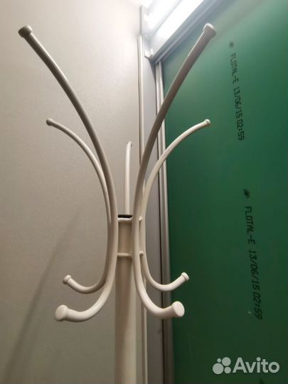 Вешалка для одежды напольная