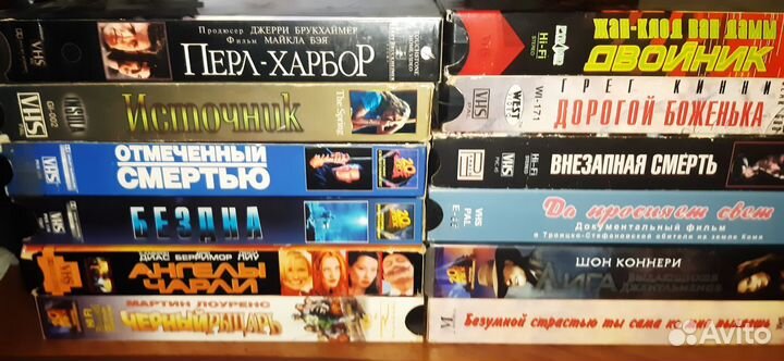 Кассеты для видео магнитофона с записью фильмов