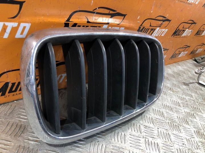 Решетка радиатора левая Bmw X5 F15 2013-2018