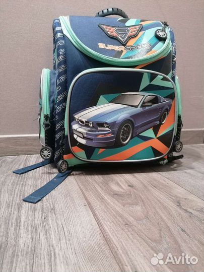 Школьный рюкзак