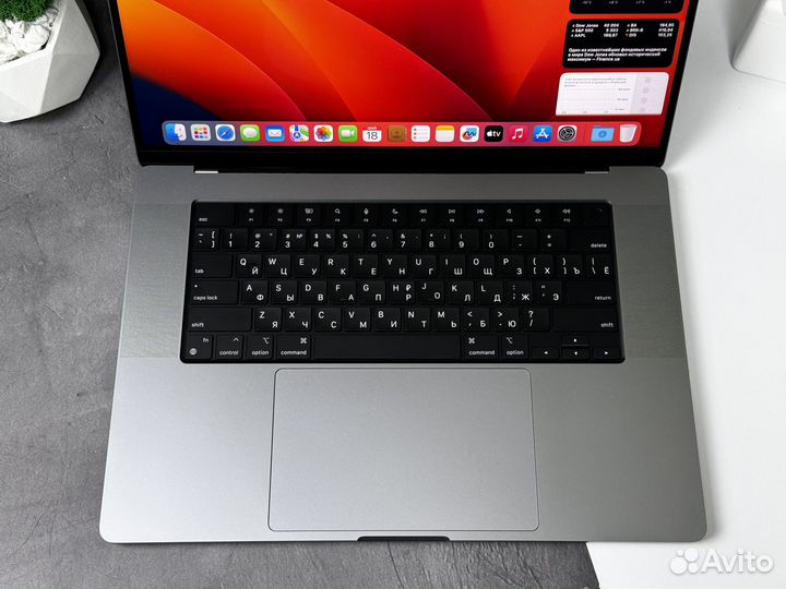 MacBook Pro 16 2021 M1 Max 32GB 1TB