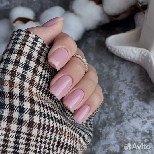 Маникюр педикюр