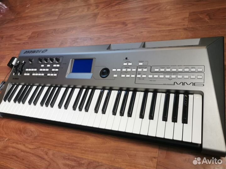 Синтезатор Yamaha mm6