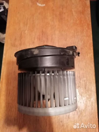 Электровентилятор отопителя для Nissan X-Trail