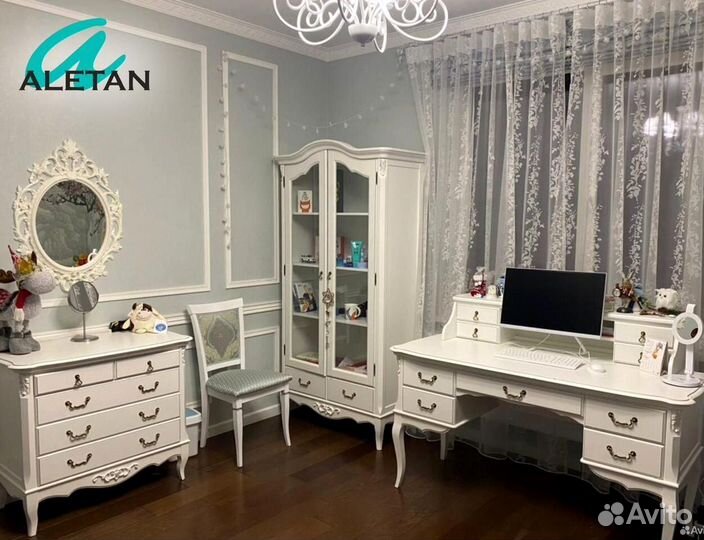 Стол письменный в кабинет