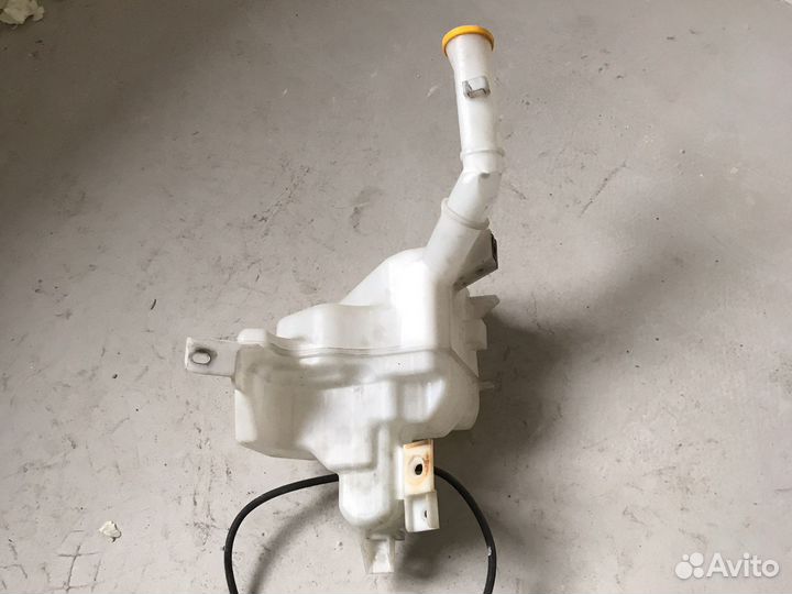 Бачок омывателя mazda 3 bl