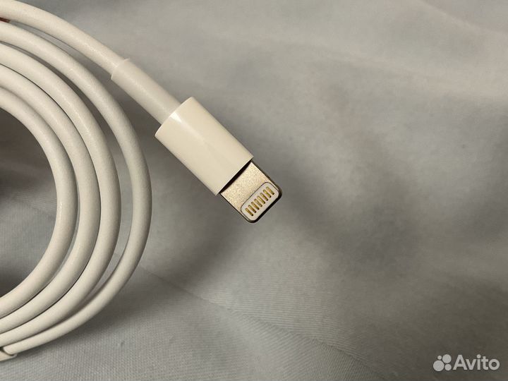Новый Apple lightning кабель из комплекта оригинал