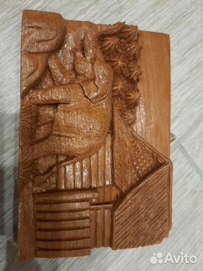 Резные панно картины из дерева. Тайланд