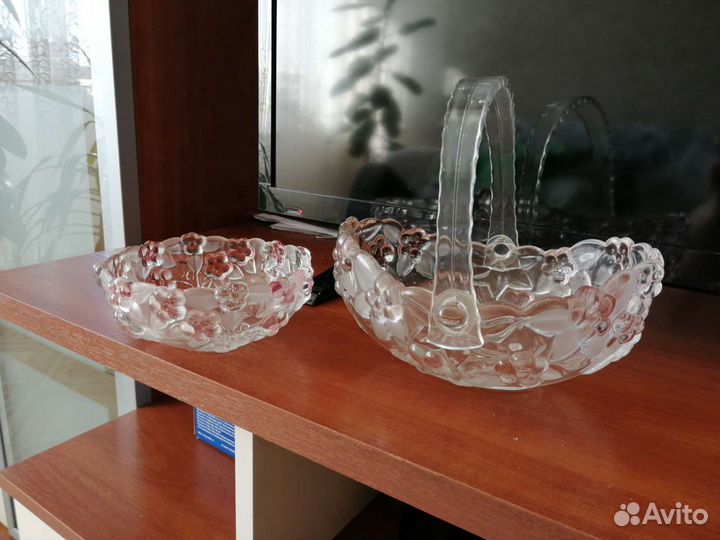 Ваза конфетница цветное стекло