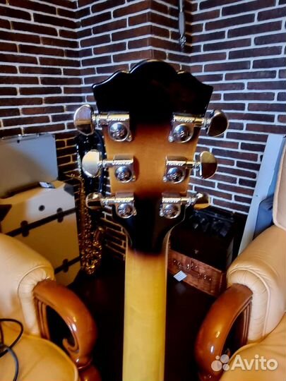 Полуакустическая Гитара Washburn