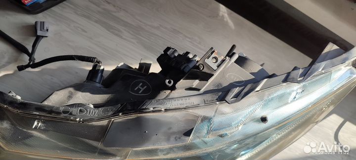 Фара левая honda insight