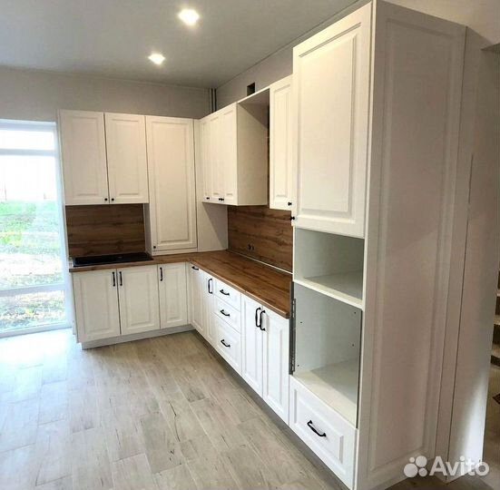 Кухня на заказ Бернардо