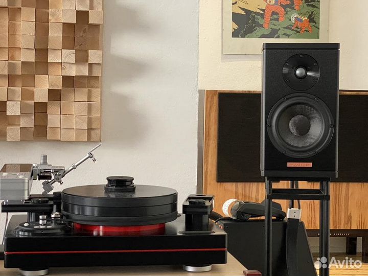 Полочная акустика Magico A1