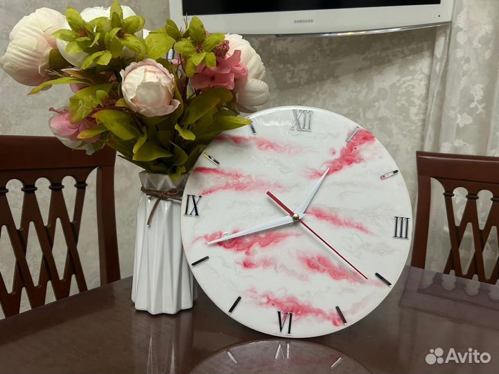 Часы ручной работы