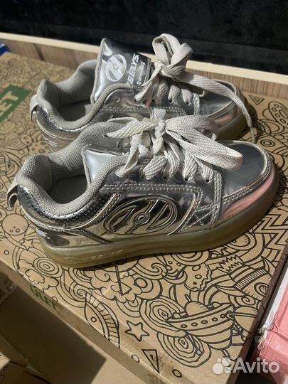 Кроссовки heelys