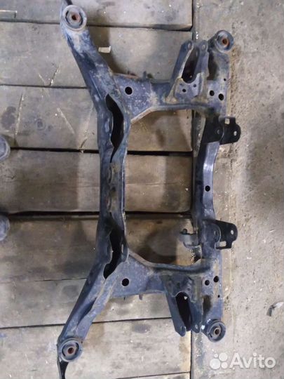 Подрамник Subaru legacy outback 2008 год