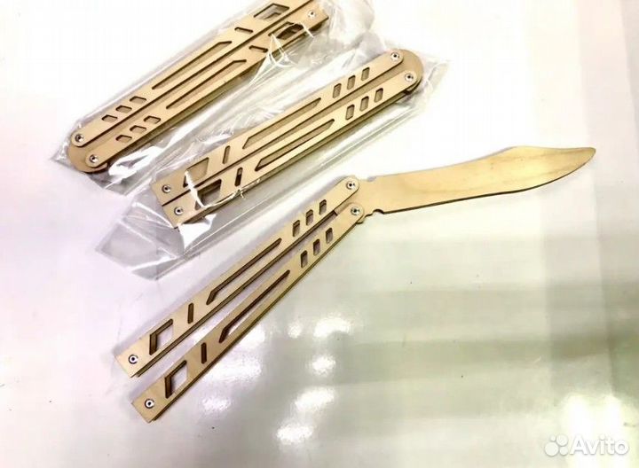 Деревянный нож бабочка