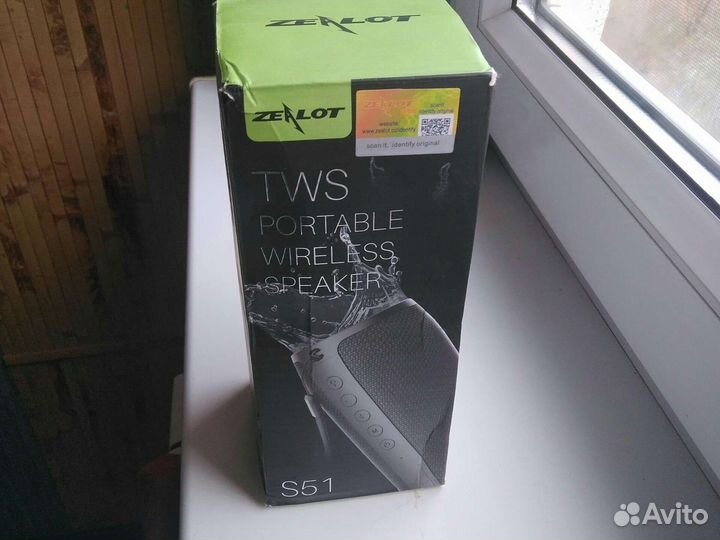 Блютуз колонка с радио