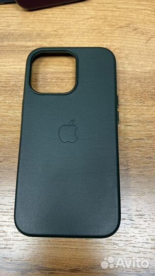 Кожаный чехол на iPhone с MagSafe