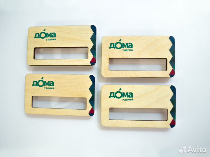 Таблички, Бейджи, Гардеробные номерки