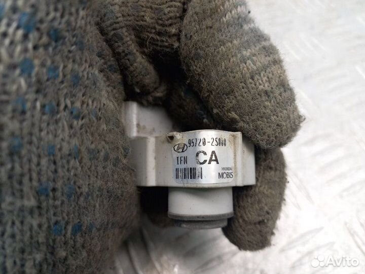 Датчик парковки Hyundai Ix 35 2.0 G4KD 150Л.С 2011