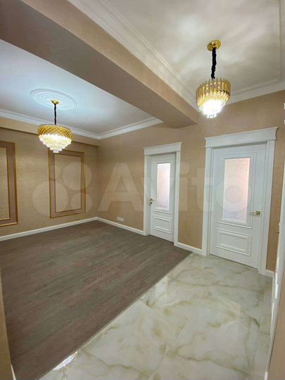 2-к. квартира, 50 м², 4/10 эт.