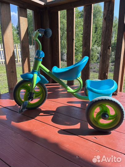 Детский трехколесный велосипед