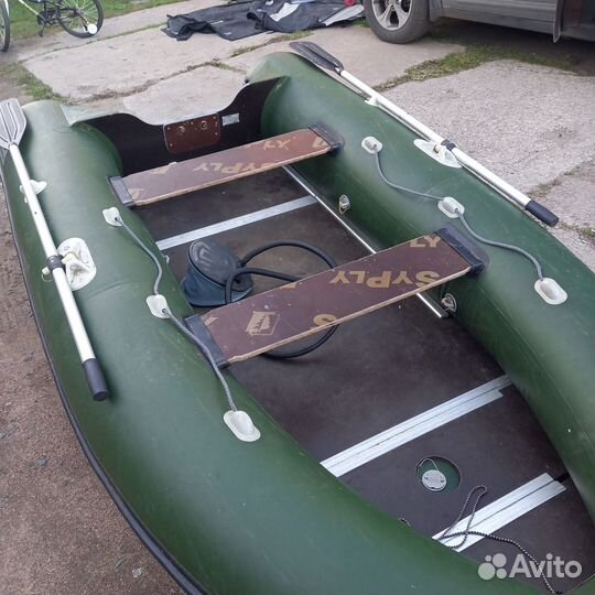 Лодка фрегат 310