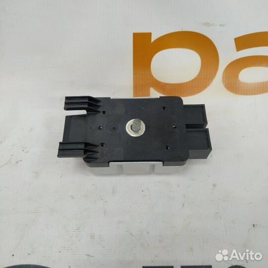 Усилитель антенны Volkswagen Tiguan 2 2018