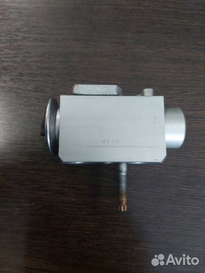 Клапан кондиционера Bmw X3 2.0D E83 N47 2009