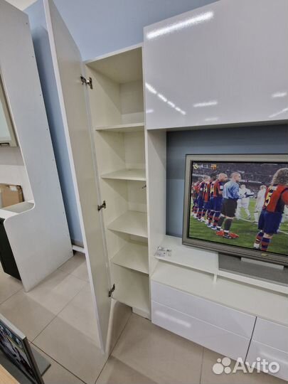 Стенка в гостиную