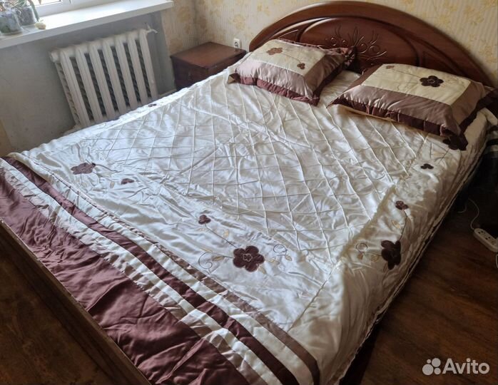 Спальный гарнитур бу