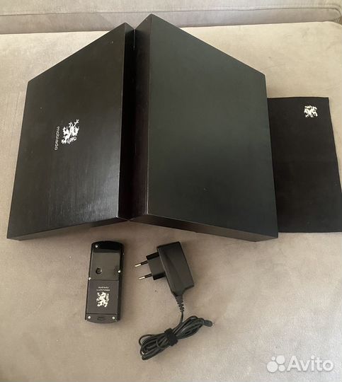 Оригинальная коробка от телефона 