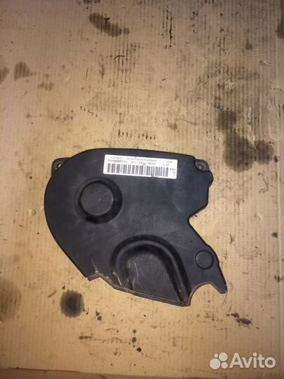 Крышка боковая 06F109124