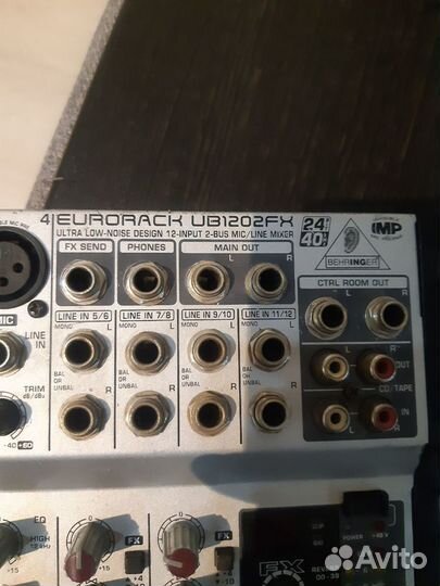 Микшерный пульт Behringer Eurorack UB1202FX