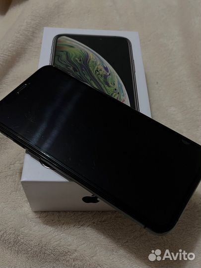 Телефон iPhone xs