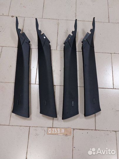 Обшивка стойки передняя Discovery 5 l462