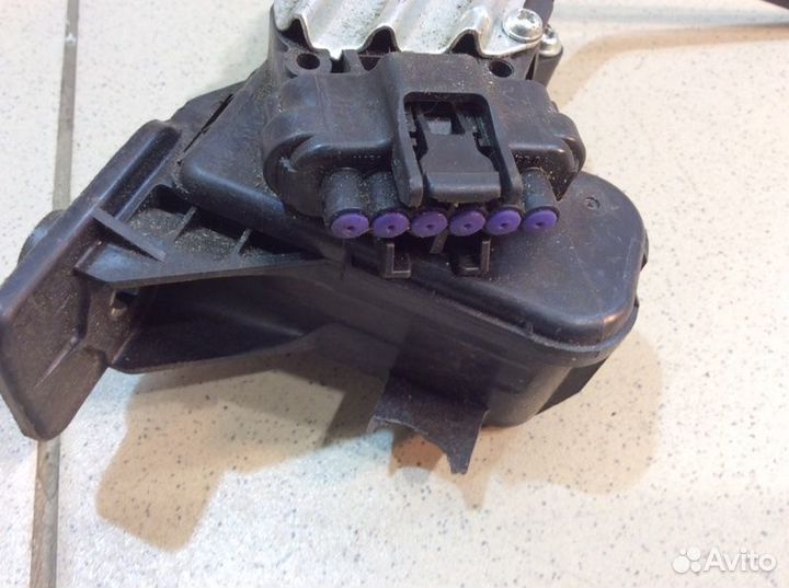 Педаль газа Mitsubishi Pajero 4 V8 2007-2018