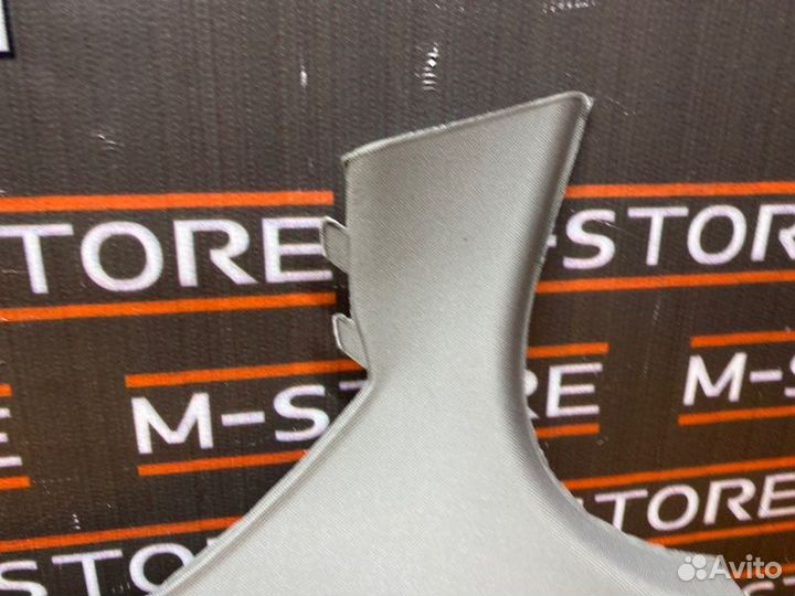 Обшивка стойки задняя правая Bmw 5-Series F10