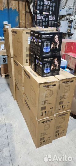 Чайник лофт redmond RK-G191