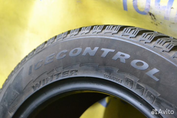 Pirelli Winter Ice Control 215/60 R16