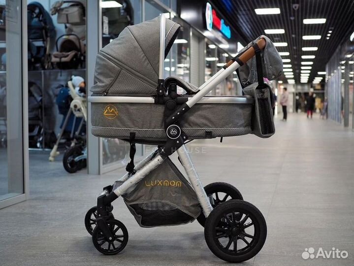 Коляска Luxmom V9 