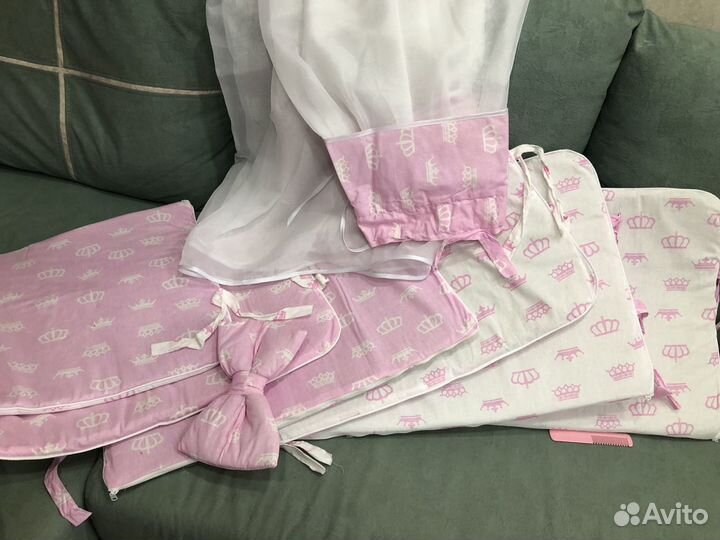 Держатель для балдахина, болдахин и бортики в кров