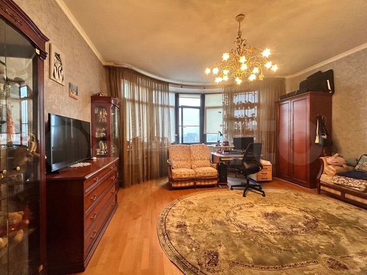 3-к. квартира, 115 м², 11/25 эт.