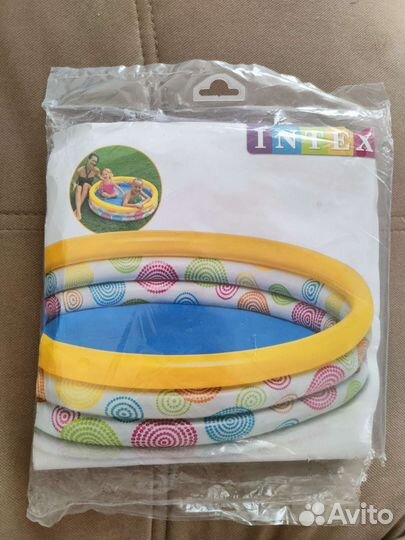 Детский надувной бассейн новый