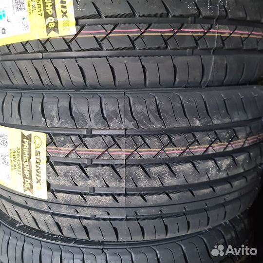 Sonix Prime UHP 08 225/45 R17 94W