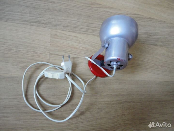 Светильник настенный поворотный