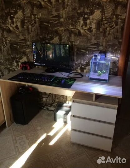 Стол письменный Кайт отличное качество