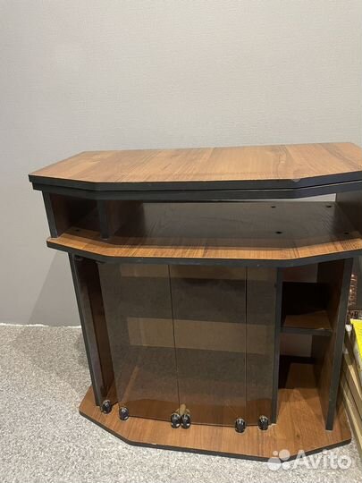 Тумба под телевизор