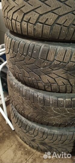 Gislaved NordFrost 100 215/60 R16